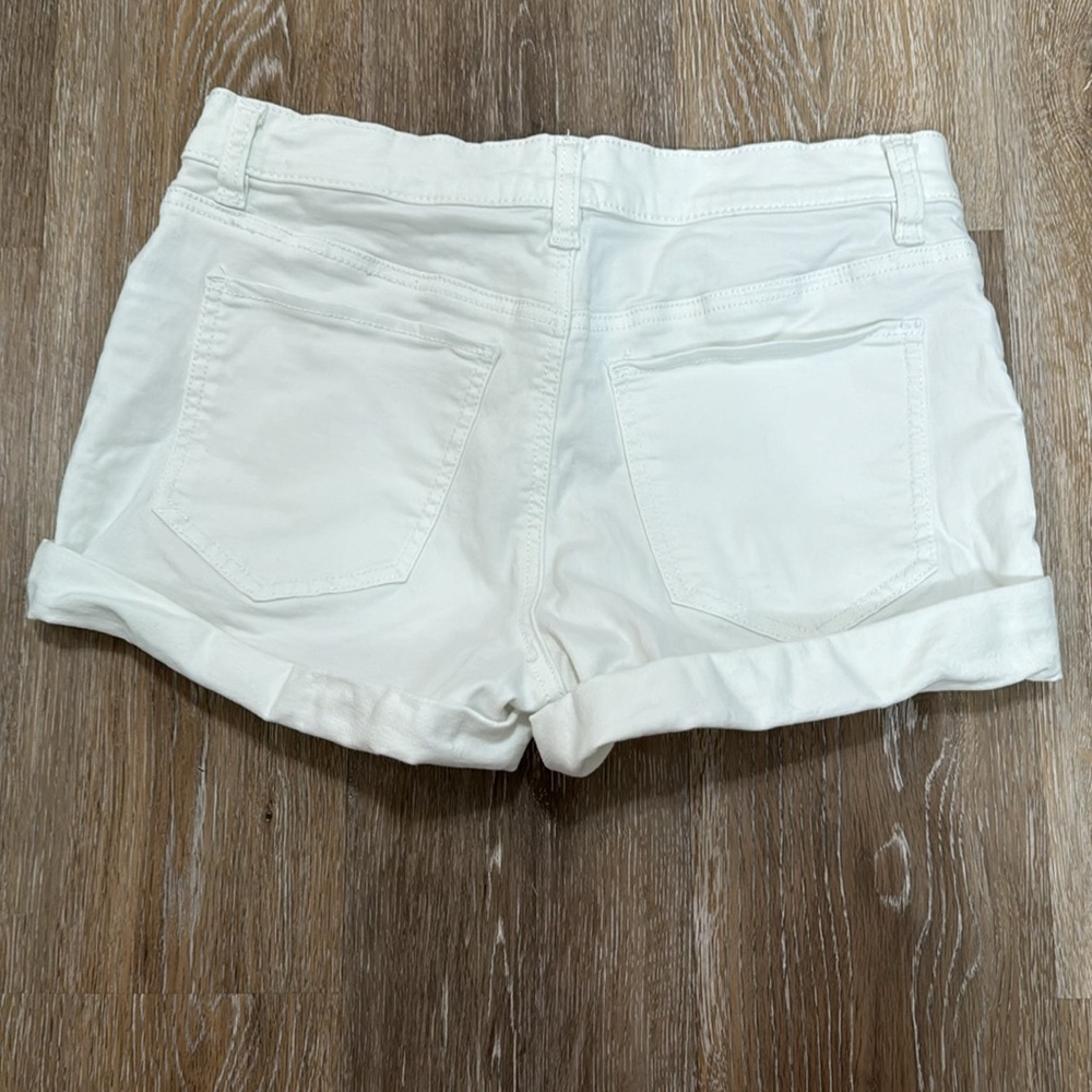 White Shorts Never Worn - Picture 2 of 3